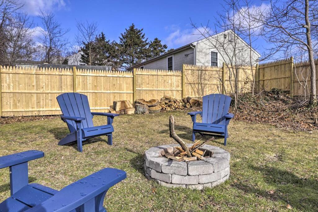New! Updated Mystic Home W/ Sauna, Hot Tub & Deck Kültér fotó